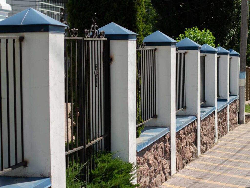 How Fencing Can Transform Your Rental Property's Image (2)